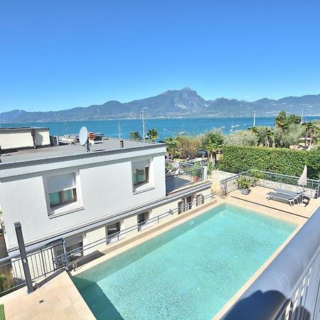 South Apartment With Pool Torri Del Benaco Exterior foto